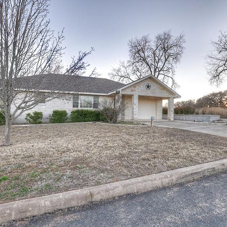 Rustic Charm - 1 Mi To Downtown - Grill And Firepit Villa Fredericksburg Exterior photo